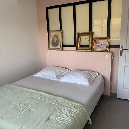 Apartament Saint-Peray : La Chapelle Du Prieure Zewnętrze zdjęcie